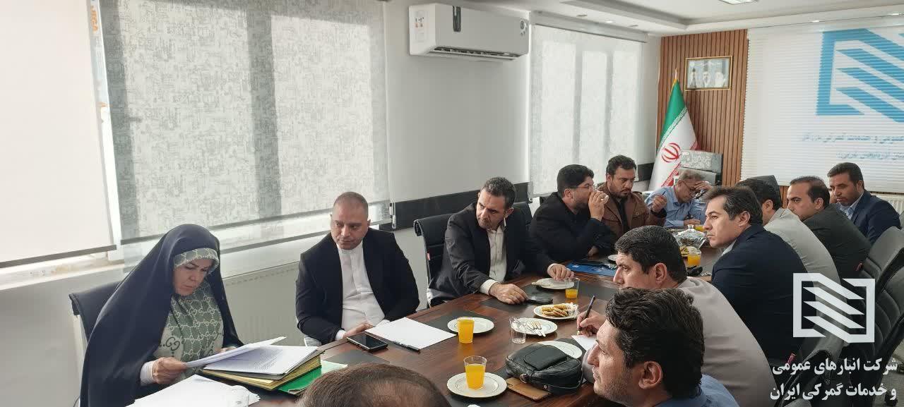 حضور معاون امنیتی و انتظامی استاندار آذربایجان غربی در شرکت انبارهای عمومی بازرگان؛ تأکید بر تسریع پ...